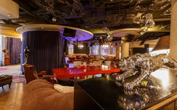 Преимущества посещения караоке в Красноярске круглосуточно